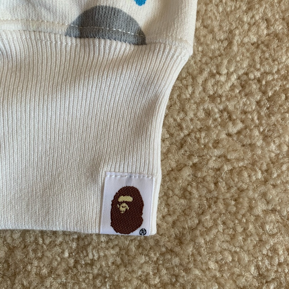 SOLD Bape A Bathing Ape White Galaxy Shark Hoodie - Picture 5 of 8